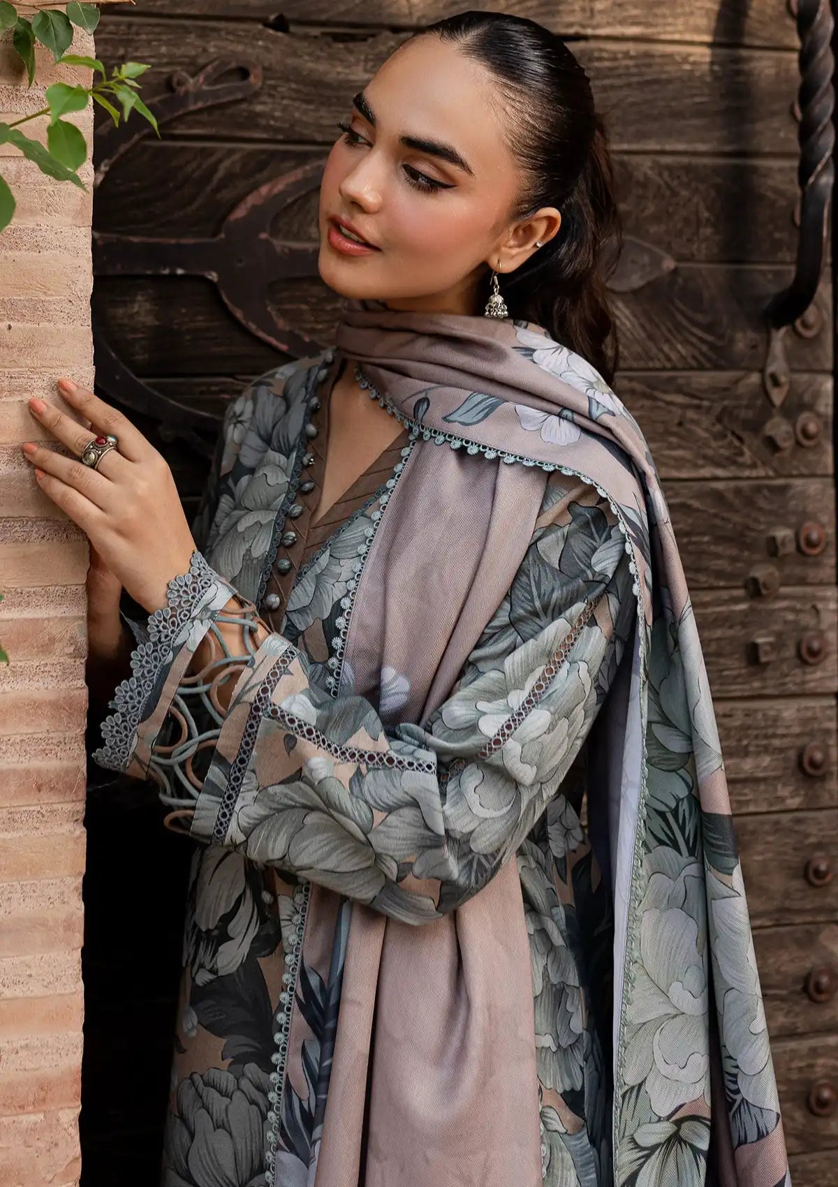 Farasha The Winter Whispers'24 -Kely
