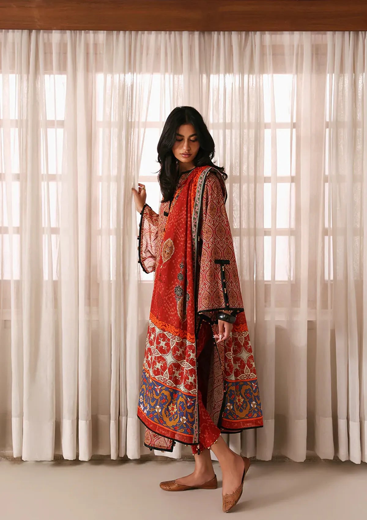 Zaha Amaya Printed Lawn'26 APL-10 ZAREEN