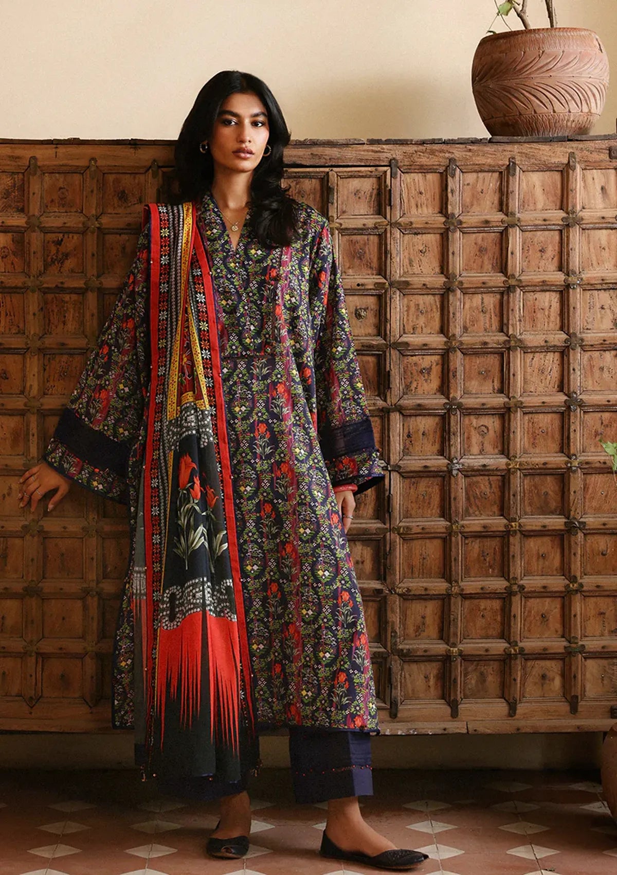 Zaha Amaya Printed Lawn'26 APL-08 VEDA