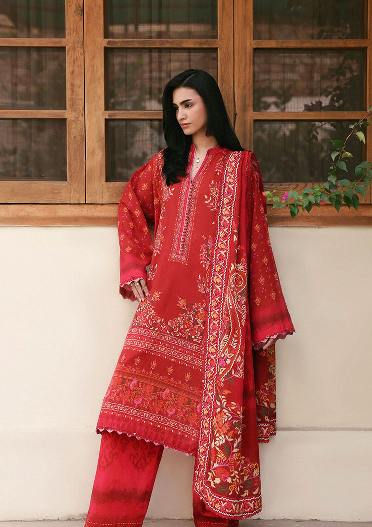 Zaha Amaya Printed Lawn'26 APL-04 ROSA