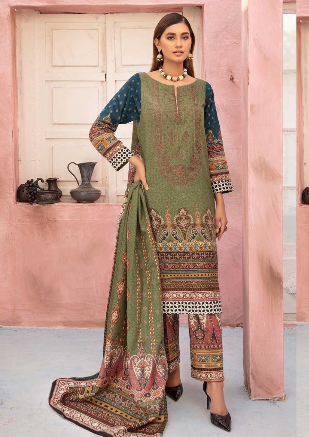 Nayab By Johra'22 JR-932 - Mohsin Saeed Fabrics