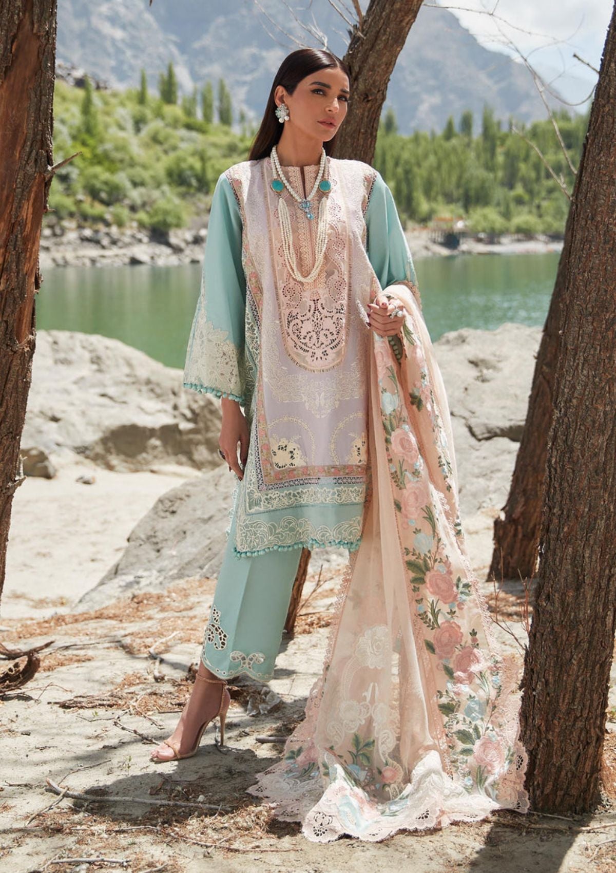 Crimson Luxury Lawn'23 D-6B - Mohsin Saeed Fabrics