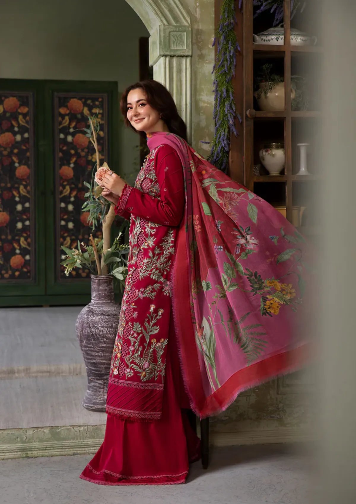mohsin-saeed-fabrics-is-selling-online-and-in stores-Luxury-daily-wear-wedding-wear-formal-wear-in-budgeted-price-This-product-is-from-sobia-nazir-vital-vol-2-lawn25-d-9b-is-available-on-Mohsin-saeed-fabrics-website.
