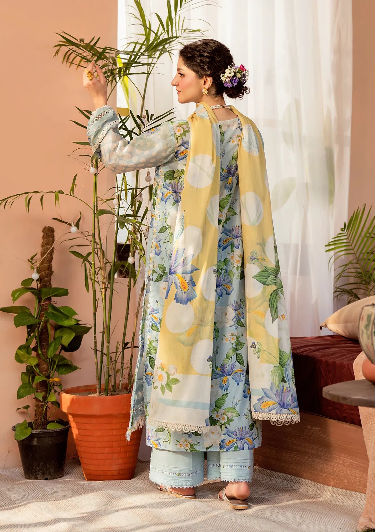 mohsin-saeed-fabrics-designer-daily-wear-formal-and-wedding-suits-within-budget-This-product-is-from-elaf-prints-lawn25-vol-2-eps-6b-serene-fleur-is-available-on-Mohsin-saeed-fabrics-website.