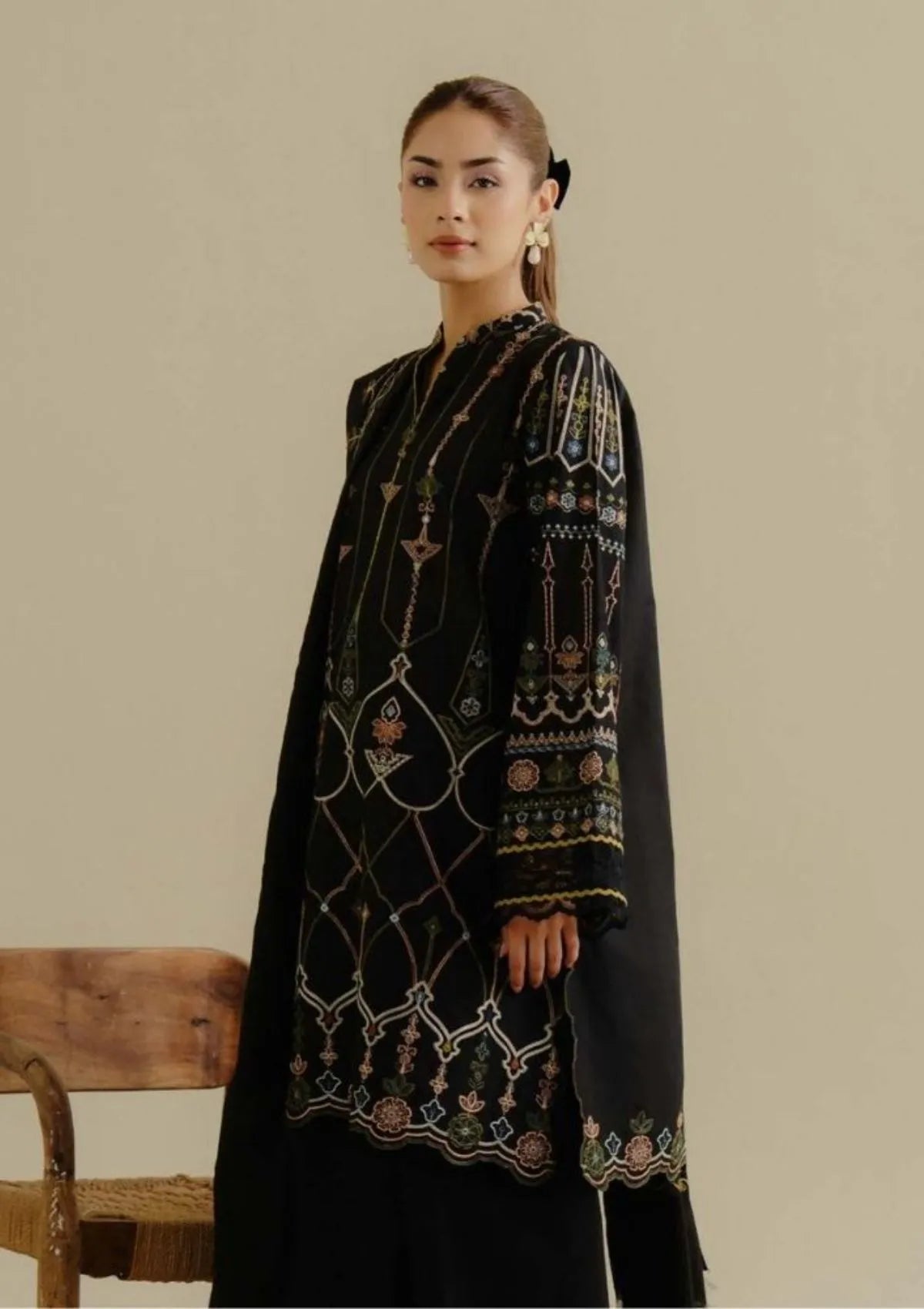mohsin-saeed-fabrics-affordable-luxury-outfits-for-daily-formal-and-wedding-wear-This-product-is-from-coco-by-zara-shahjahan-lawn-drop-225-d-2a-iris-is-available-on-Mohsin-saeed-fabrics-website.