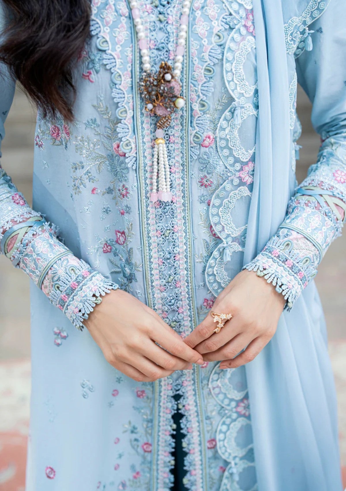 mohsin-saeed-fabrics-luxury-fashion-collection-daily-wear-wedding-and-formal-in-budget-This-product-is-from-qalamkar-luxury-lawn-eid-edit25-sb-04-zarish-is-available-on-Mohsin-saeed-fabrics-website.