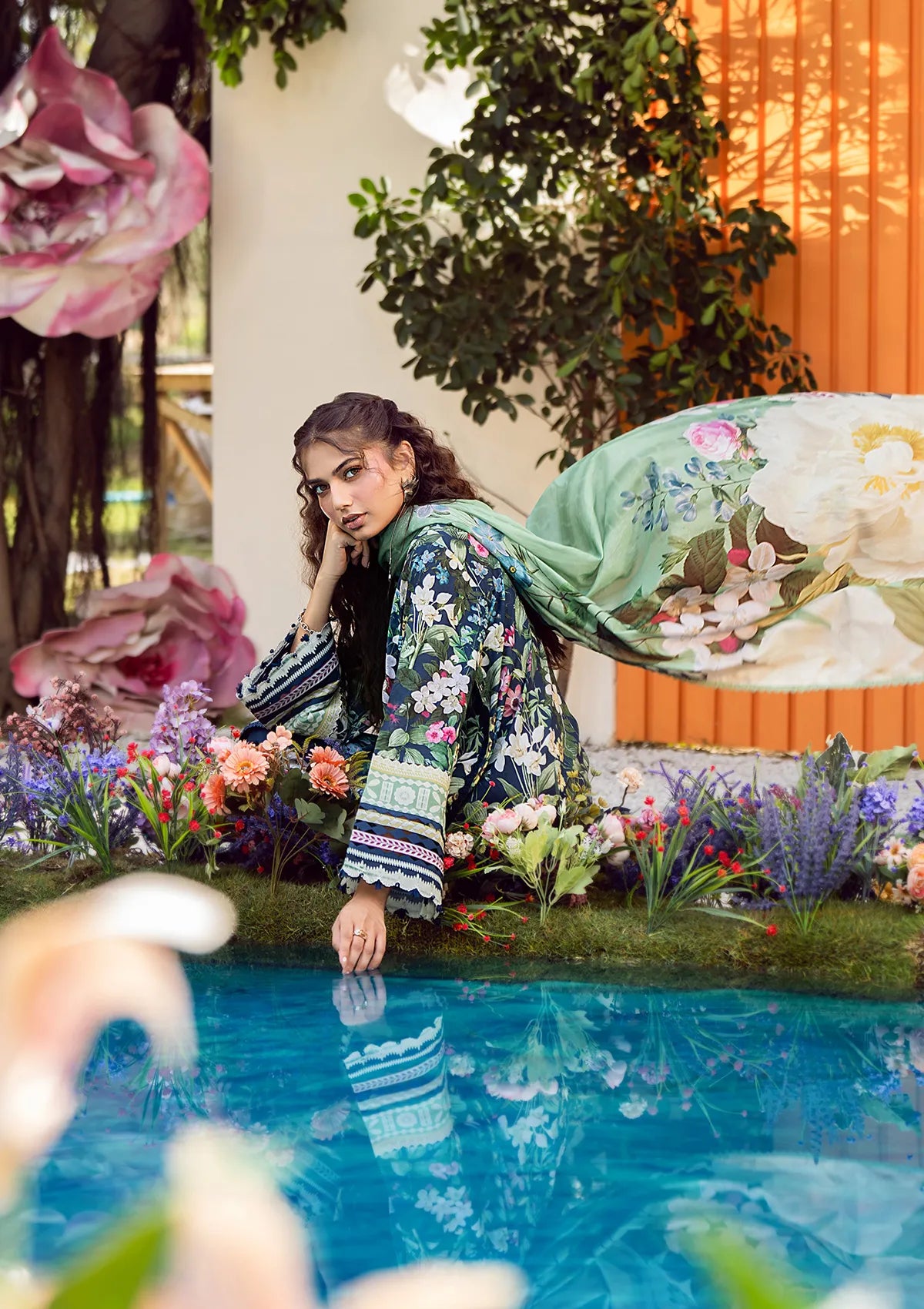 mohsin-saeed-fabrics-designer-daily-wear-formal-and-wedding-suits-within-budget-This-product-is-from-elaf-prints-lawn25-vol-2-eps-1a-meadow-muse-is-available-on-Mohsin-saeed-fabrics-website.