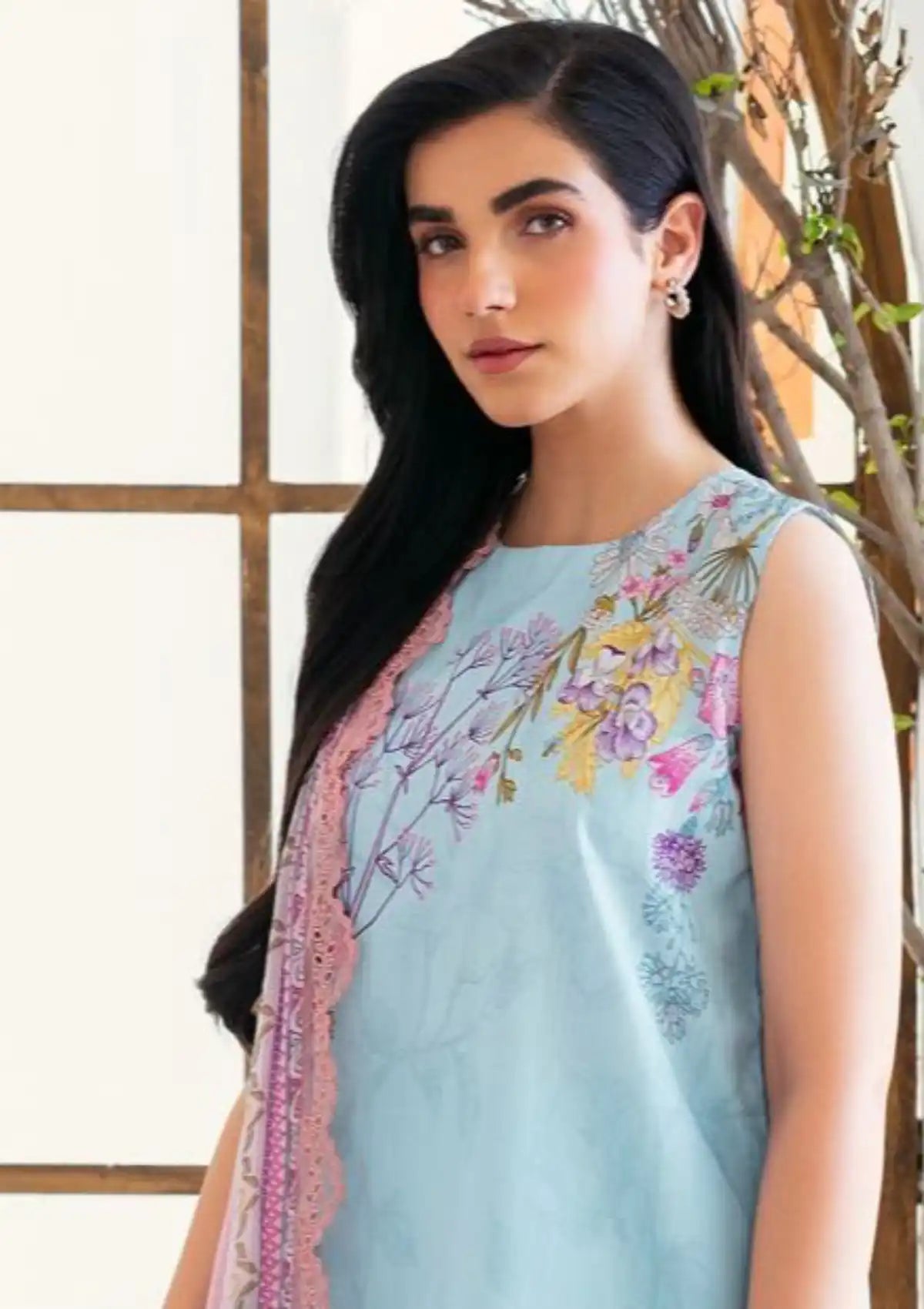 mohsin-saeed-fabrics-affordable-luxury-outfits-for-daily-formal-and-wedding-wear-This-product-is-from-florent-luxury-prints25-fl-09-is-available-on-Mohsin-saeed-fabrics-website.