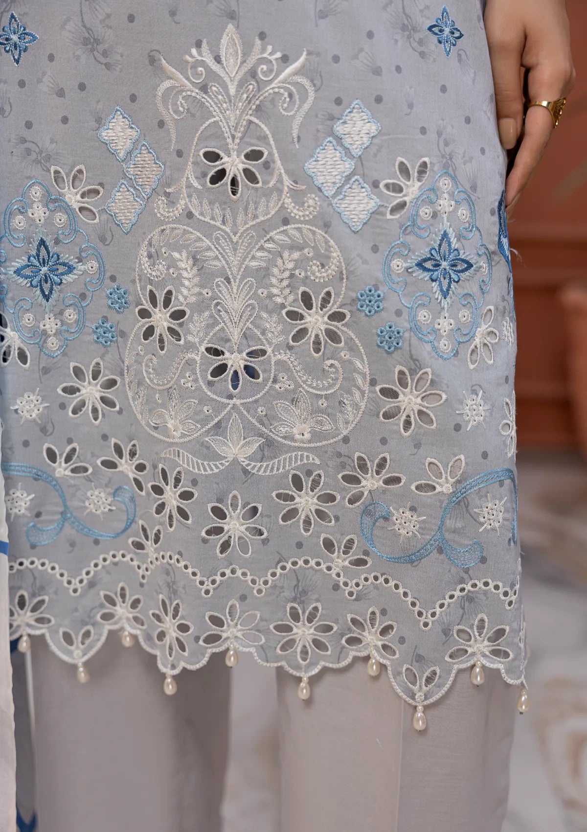 Waresha Noore Luxe Lawn'26 NL-05 Gulbahar Muse