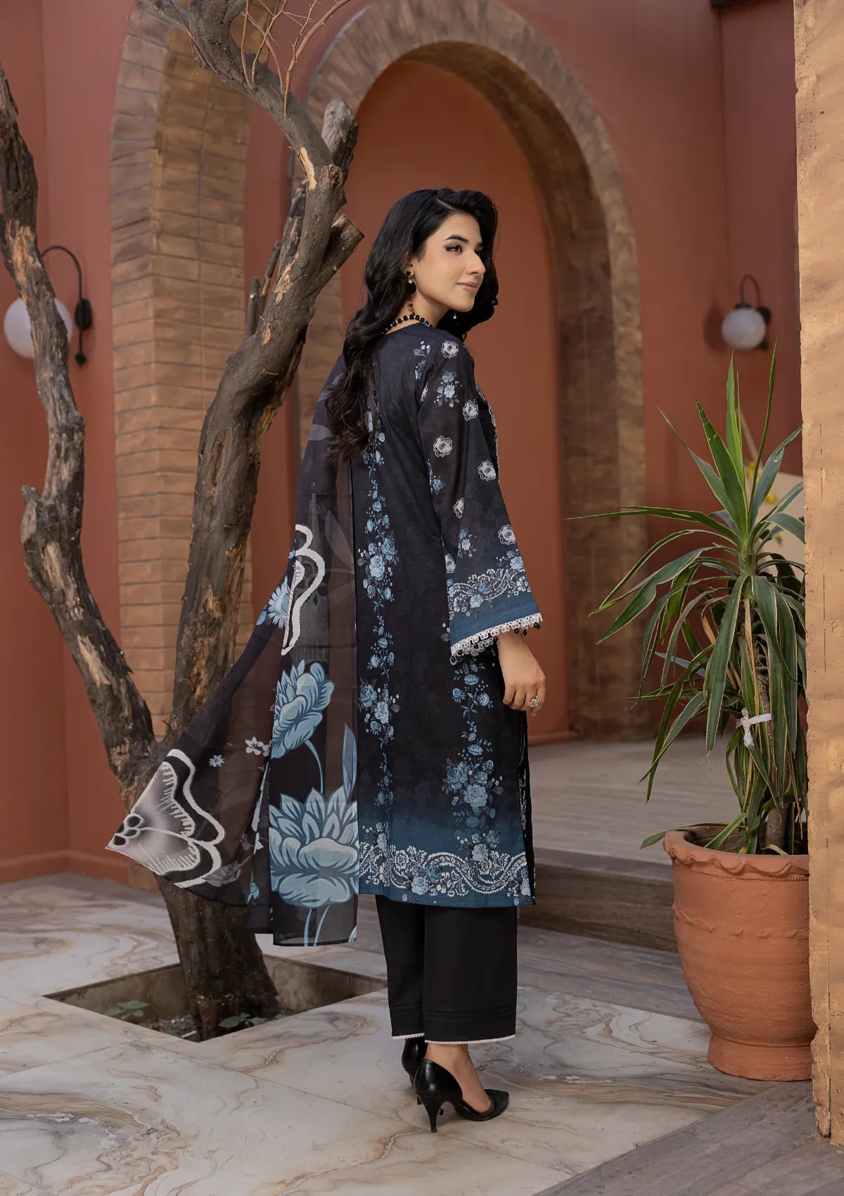 Waresha Noore Luxe Lawn'26 NL-06 Nooristan Grace