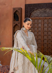 Waresha Lush Essence Lawn'26 LE-01 IVORY NOOR