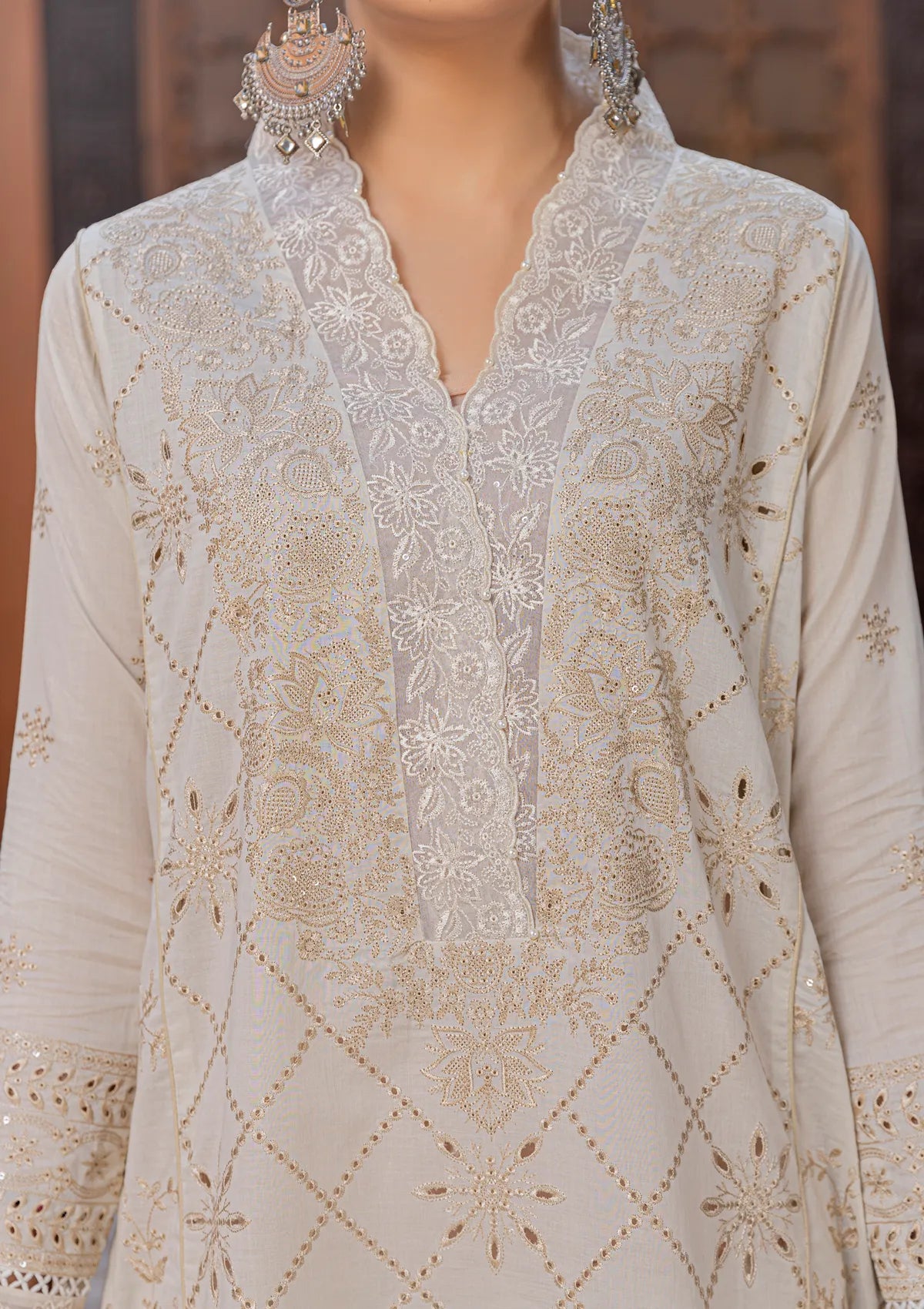 Waresha Lush Essence Lawn'26 LE-01 IVORY NOOR