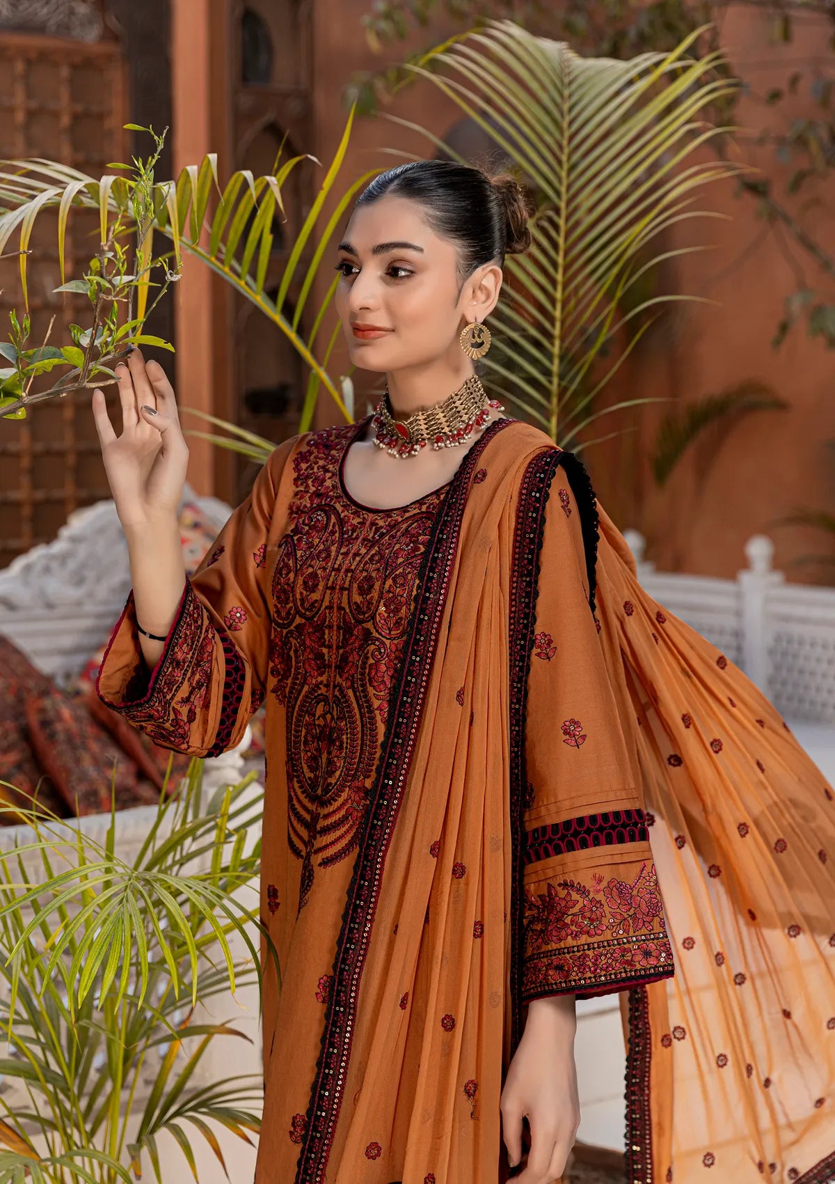 Waresha Lush Essence Lawn'26 LE-02 OLIVE AURA