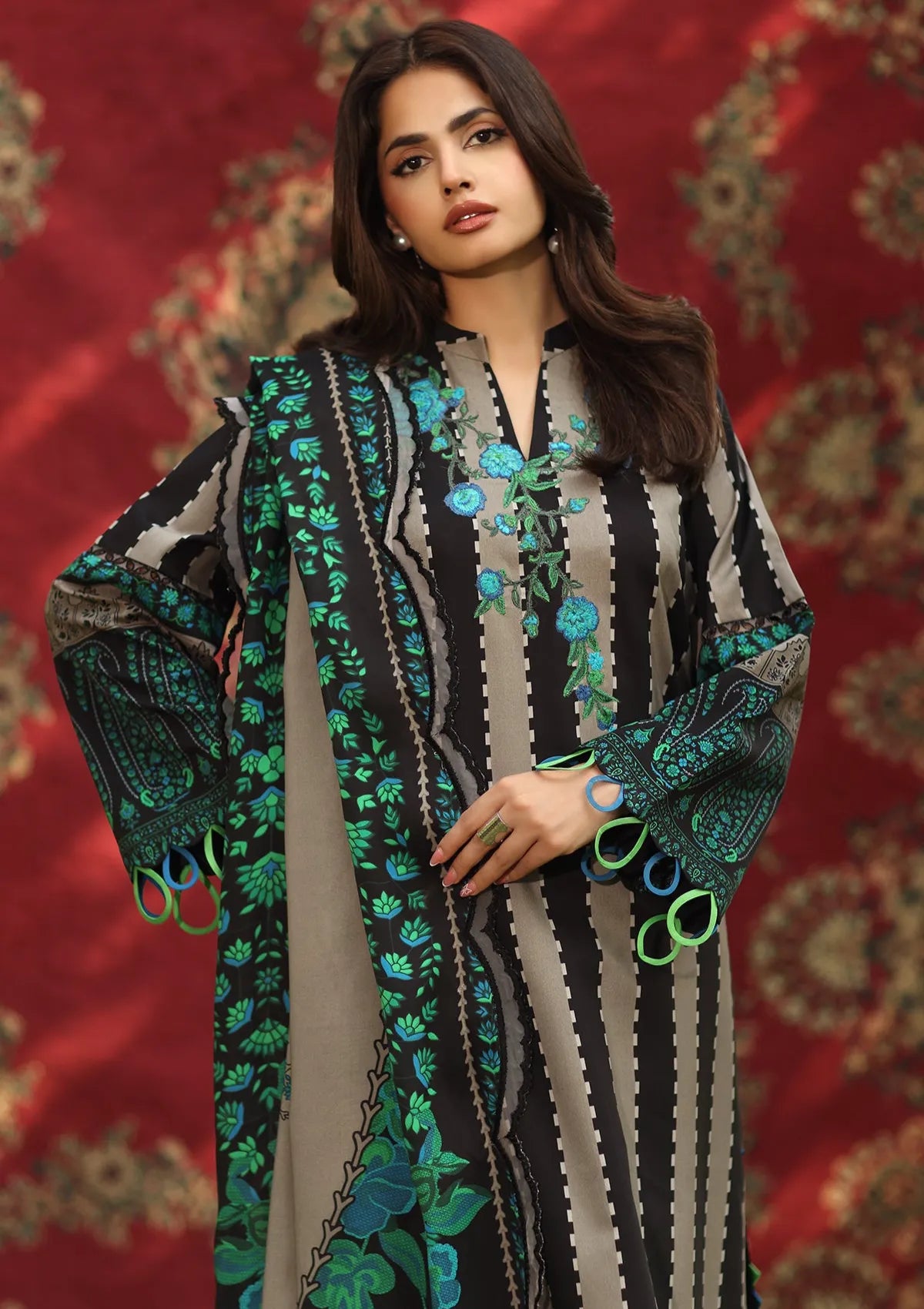 Charizma Aniq Vol-01'25 D-11