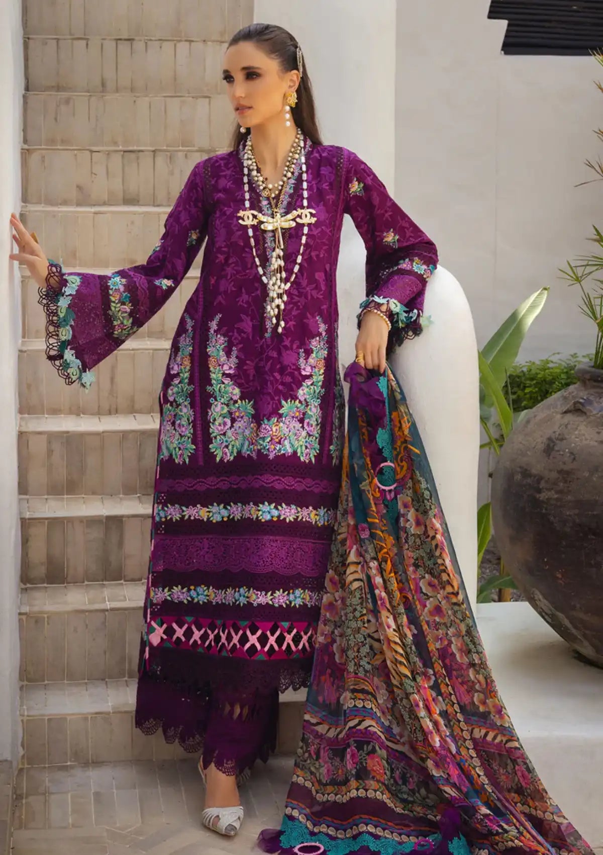 Annus Abrar Neroli Luxury Lawn'24 AA-07 ZOILA