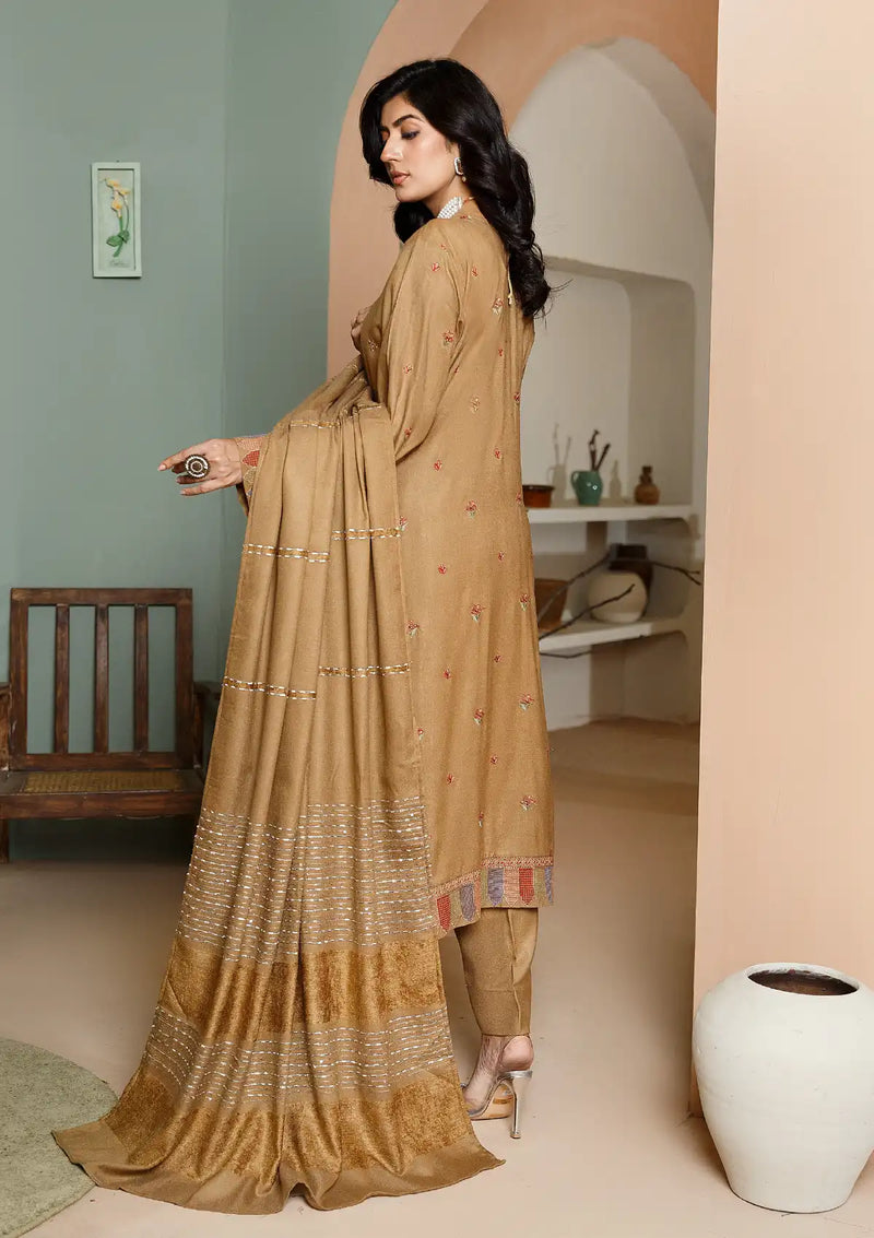 Khoobsurat Aangan Signature Peach Leather'24 D-06