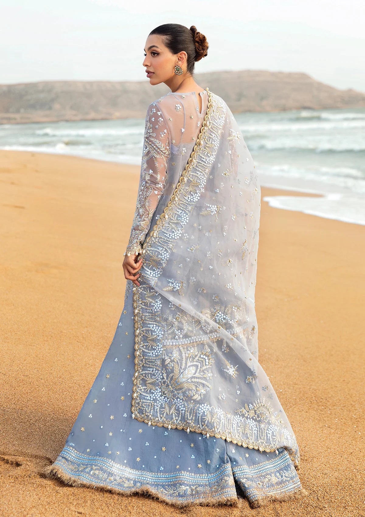 Afrozeh Dastanngoi Wedding Formal'24 AWE-01 NASHMIA