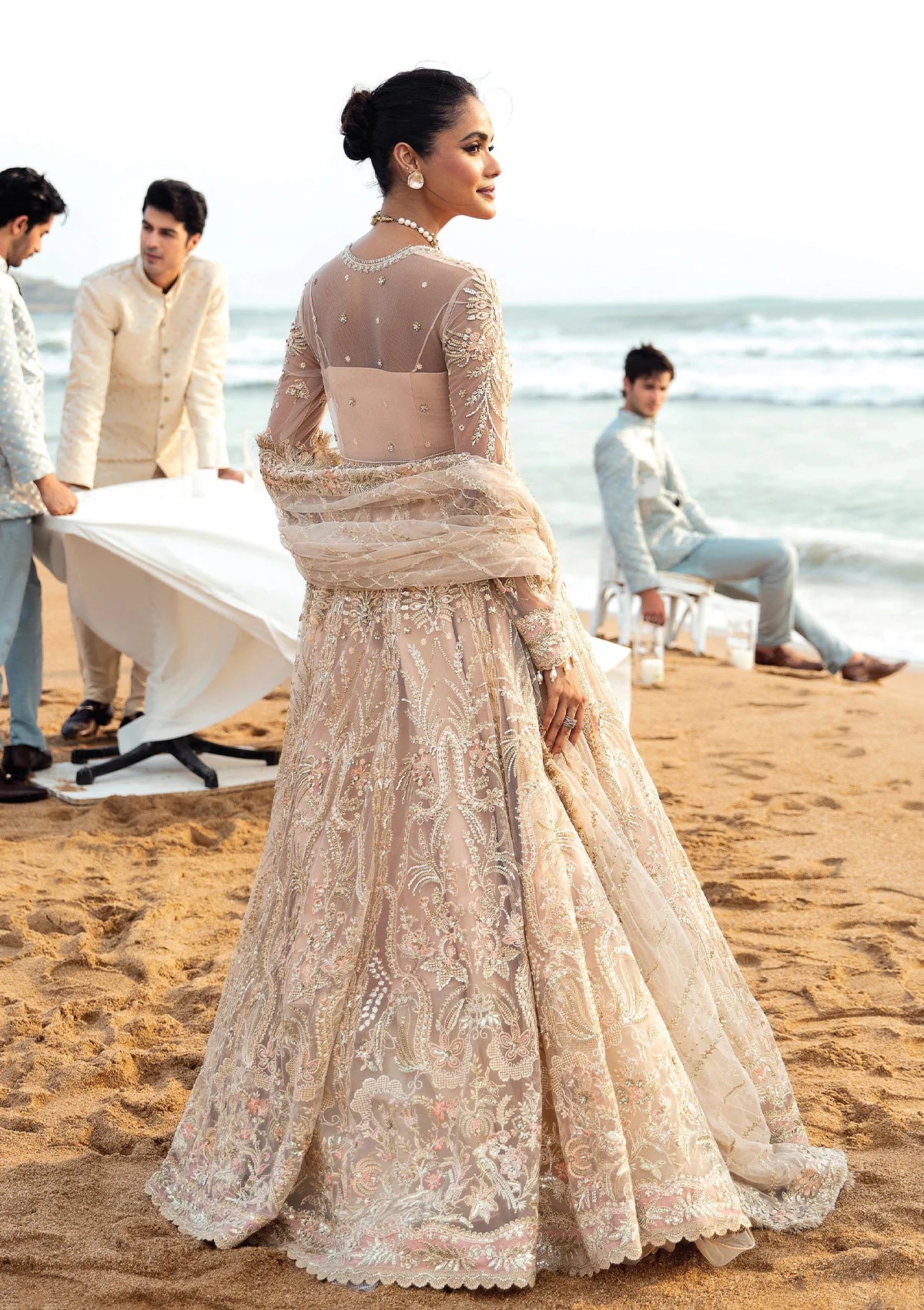 Afrozeh Dastanngoi Wedding Formal'24 AWE-07 AFSHEEN