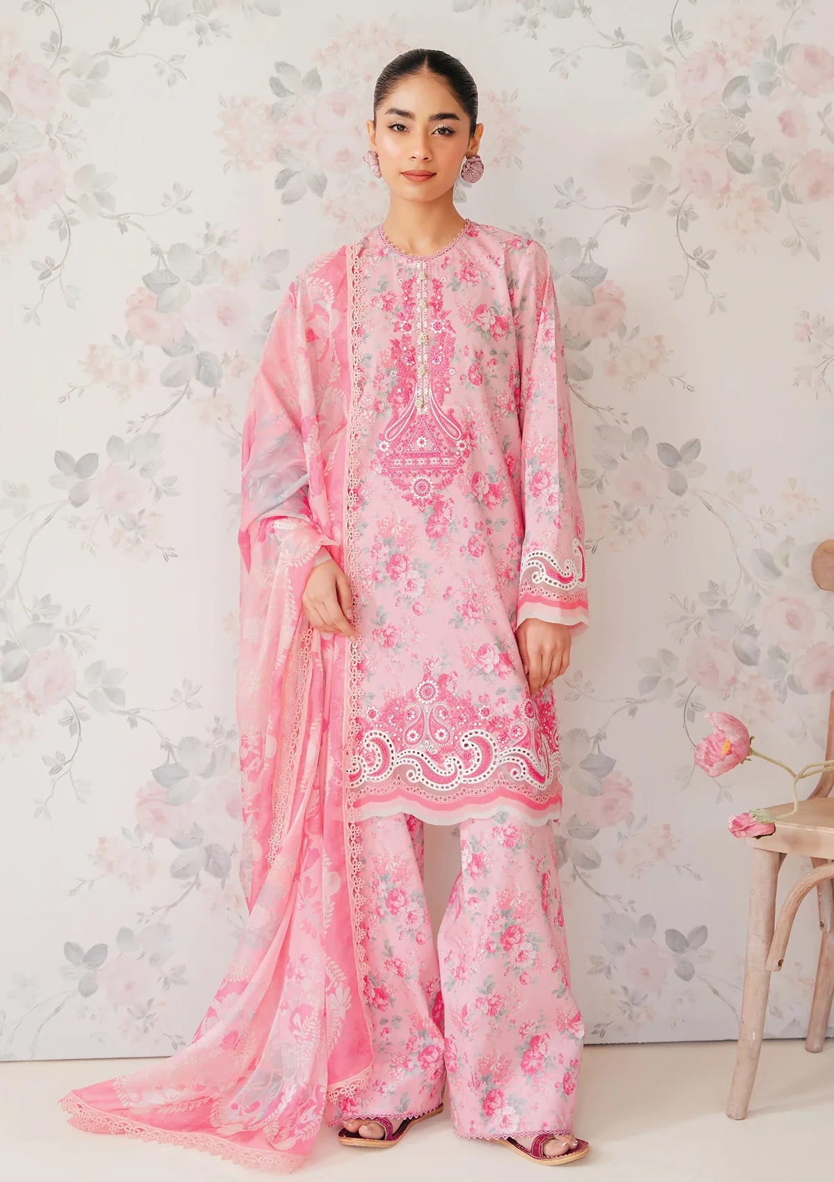 Afrozeh The Floral Charm Lawn'24 AL-04