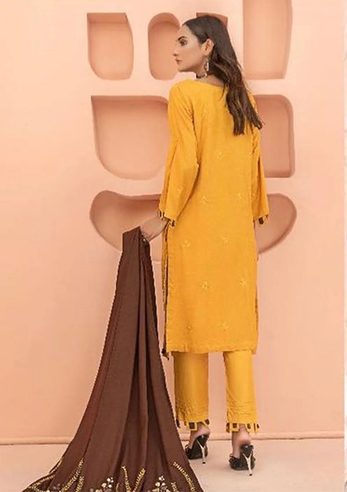 Alif Airjet Emb Viscose'23 Vol-33 D-06 - Mohsin Saeed Fabrics