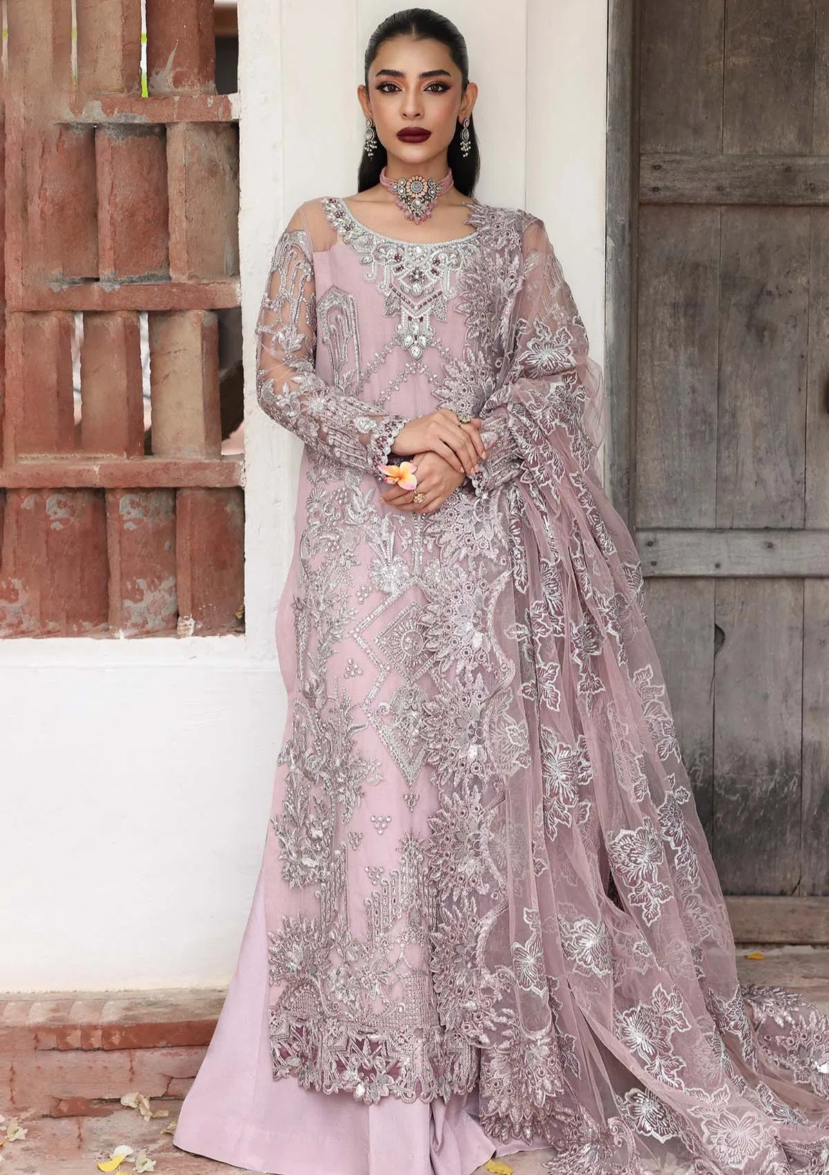 mohsin-saeed-fabrics-affordable-luxury-outfits-for-daily-formal-and-wedding-wear-This-product-is-from-imrozia-saiyara-luxury-farmals25-d-233-naira-is-available-on-Mohsin-saeed-fabrics-website.