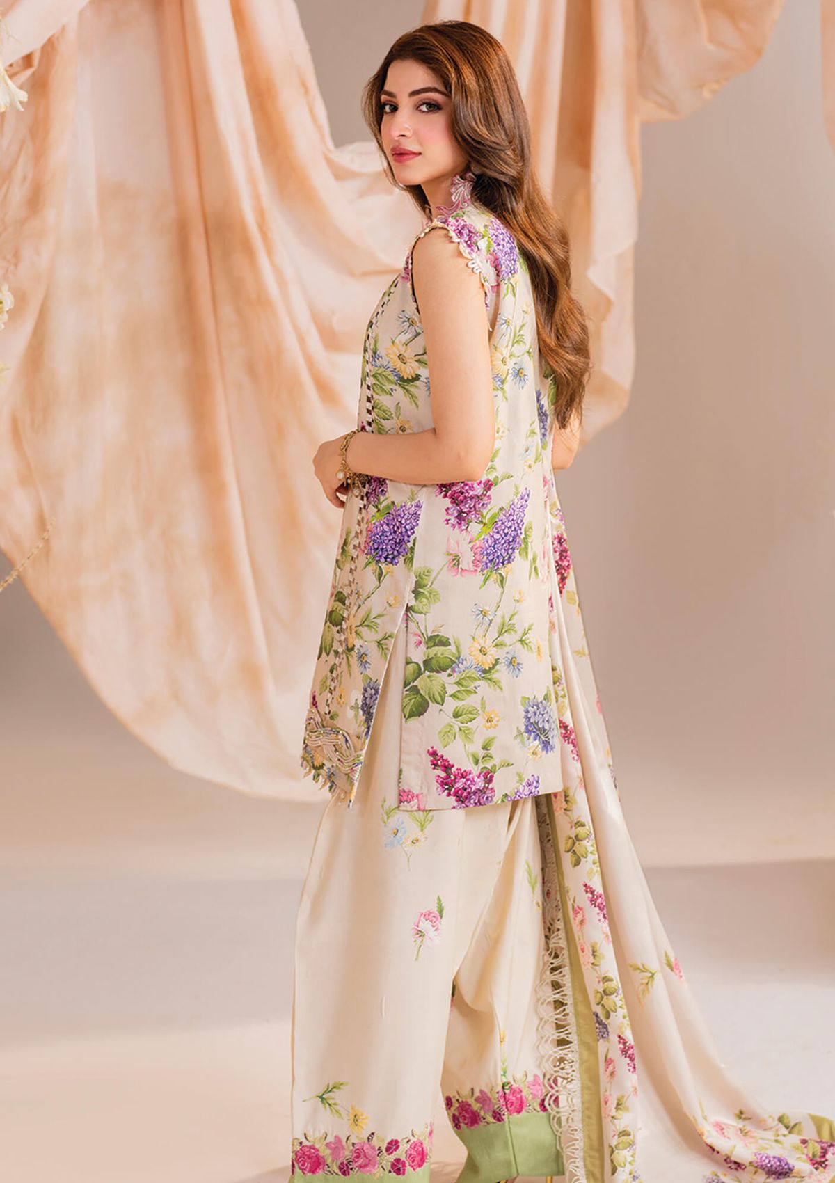 Asifa & Nabeel Winter Meraki’24 MW-01 Aura