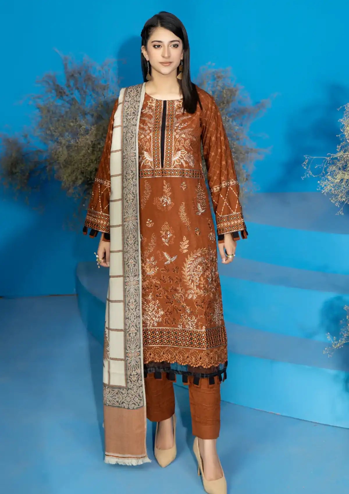 Marjjan Wool Shawl'24 MDS-68 BROWN