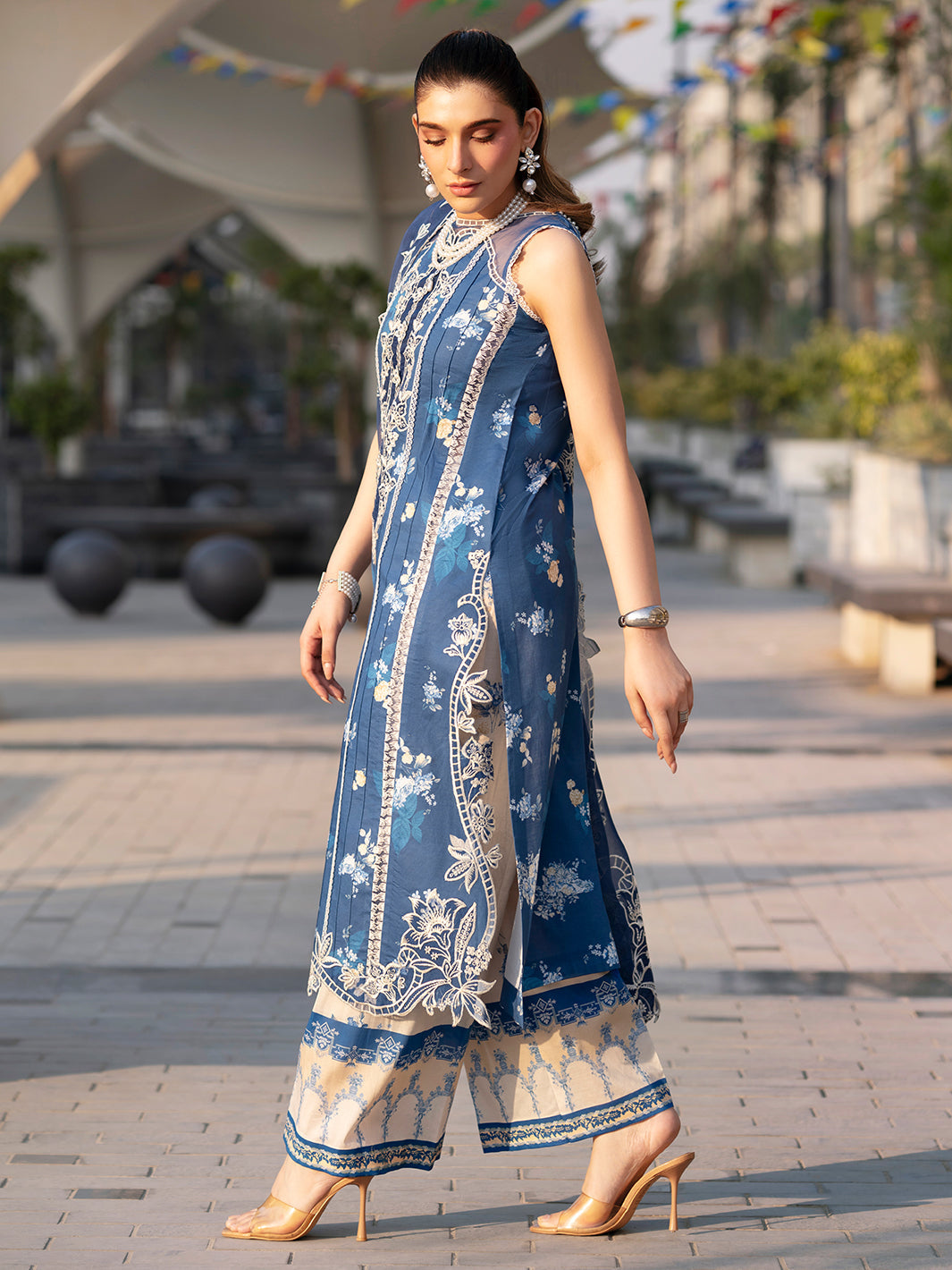 Mahnur Broadway Luxury Lawn'26 BW-03