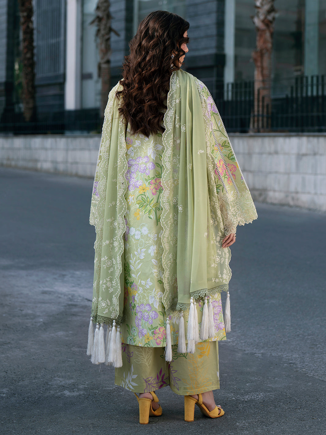 Mahnur Broadway Luxury Lawn'26 BW-05