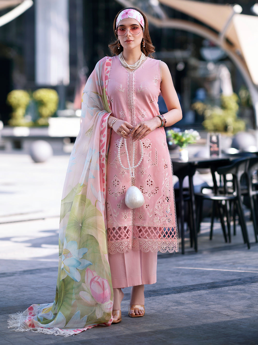 Mahnur Broadway Luxury Lawn'26 BW-08