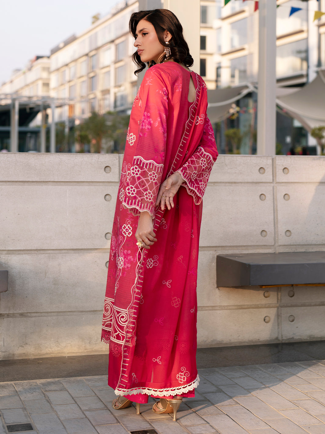 Mahnur Broadway Luxury Lawn'26 BW-13