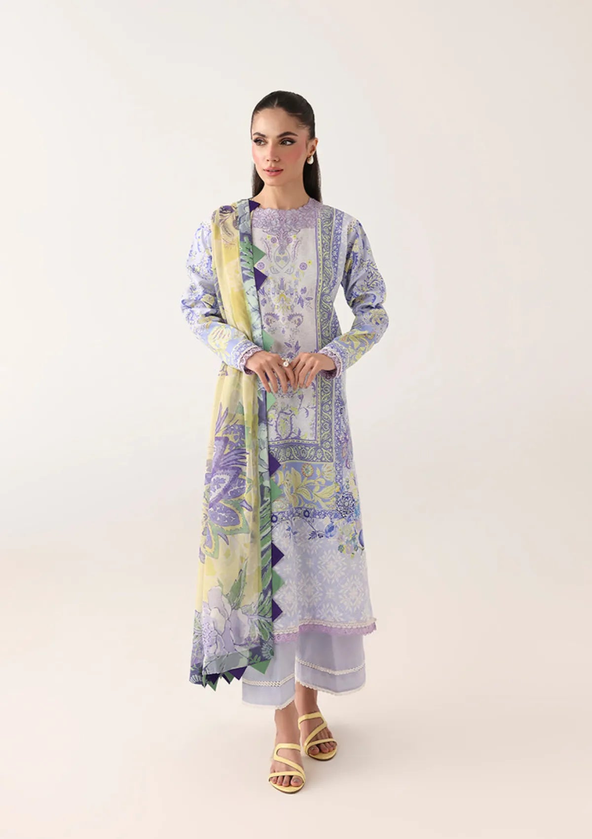 Roheenaz Rosette Lawn'26 D-64B Blush Meadow