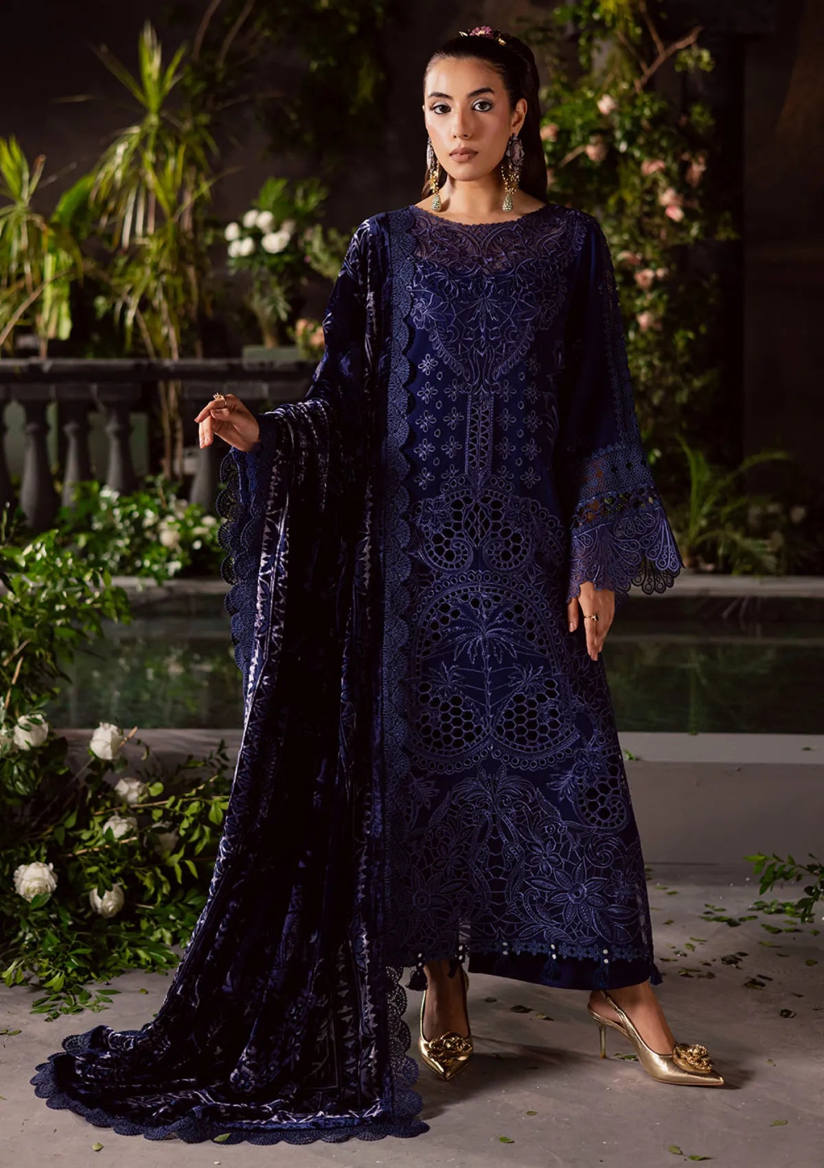 Mahnur Amelia Luxury Winter'25 CK-04