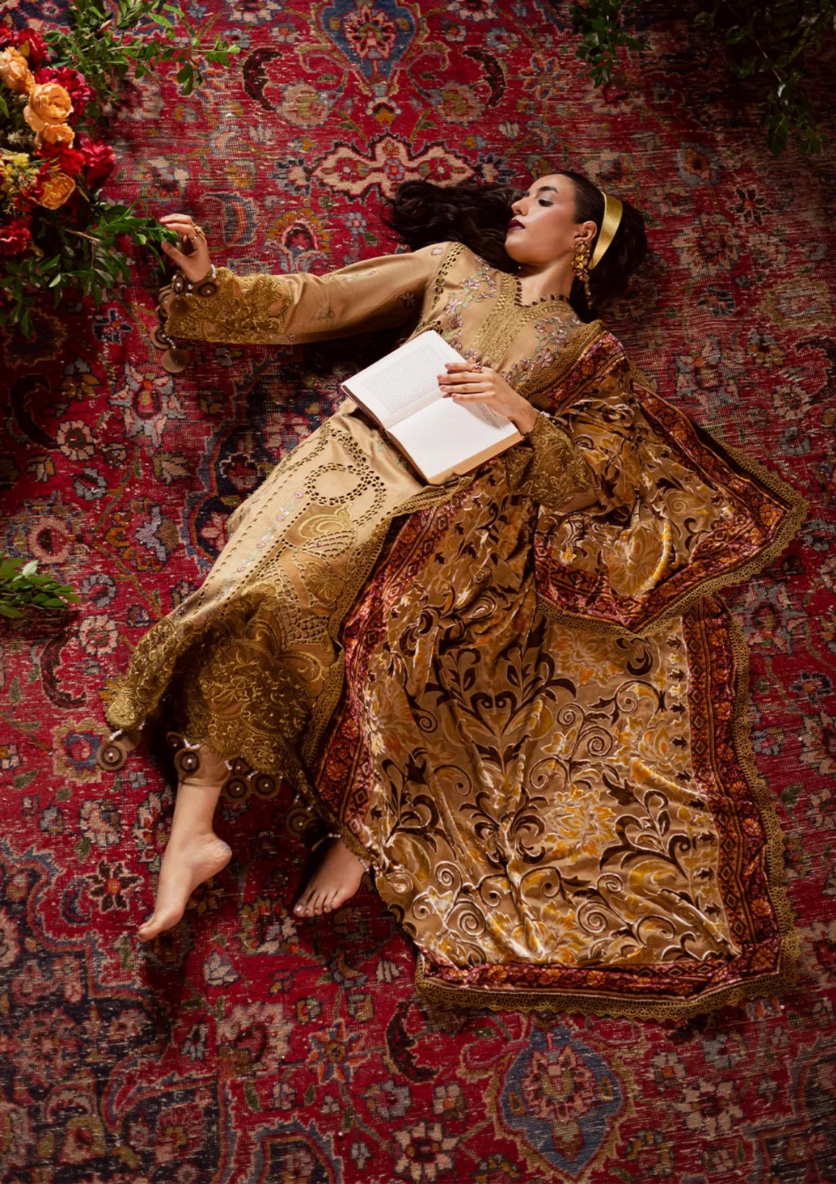 Mahnur Amelia Luxury Winter'25 CK-06