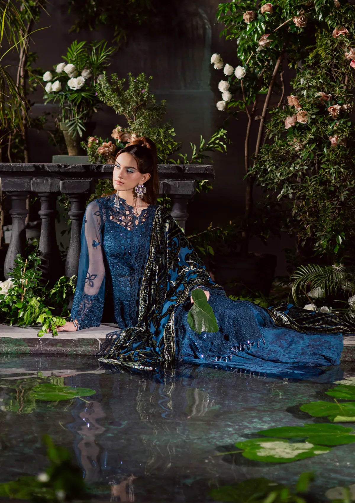 Mahnur Amelia Luxury Winter'25 CK-08