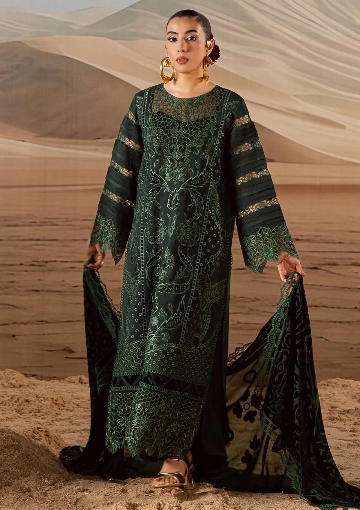 Mahnur Amelia Luxury Winter'25 CK-09