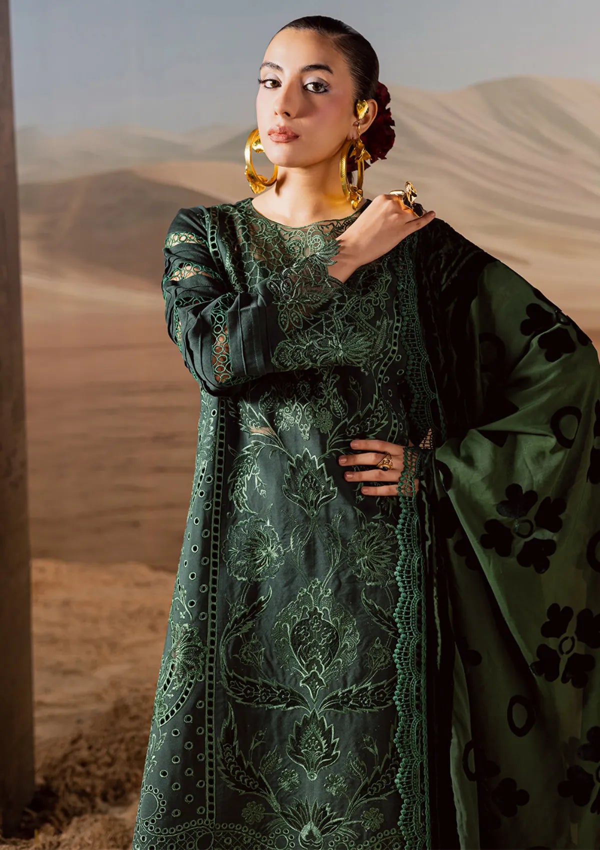 Mahnur Amelia Luxury Winter'25 CK-09