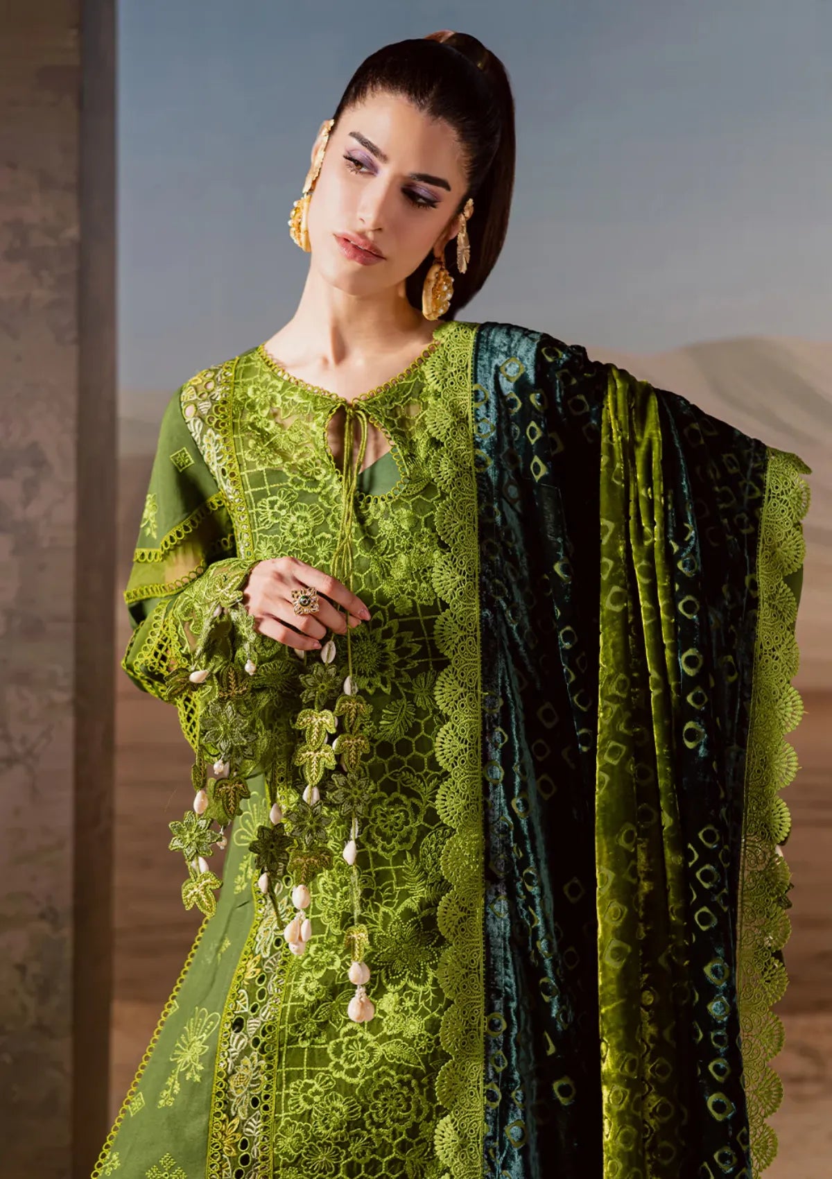 Mahnur Amelia Luxury Winter'25 CK-12