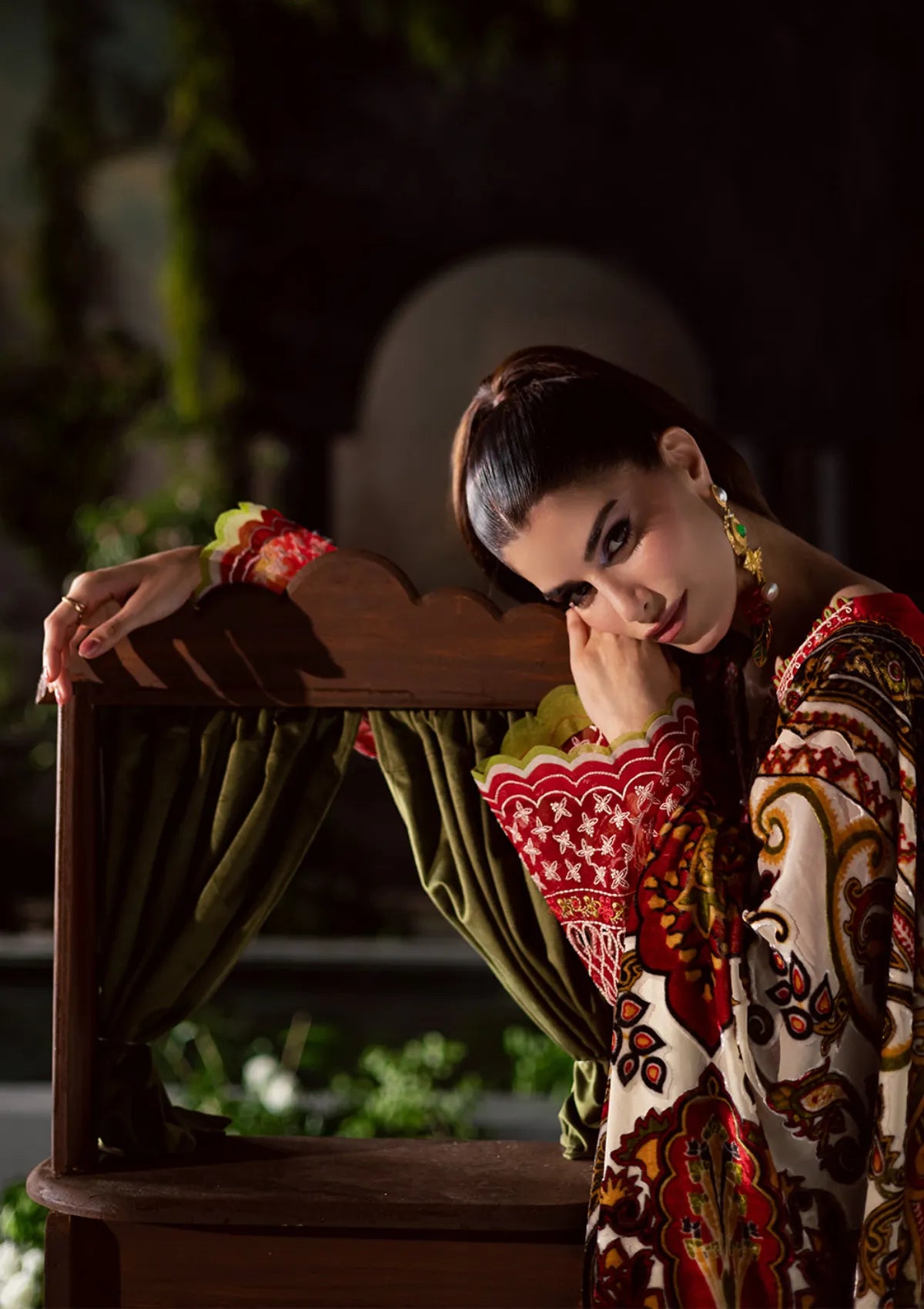 Mahnur Amelia Luxury Winter'25 CK-13