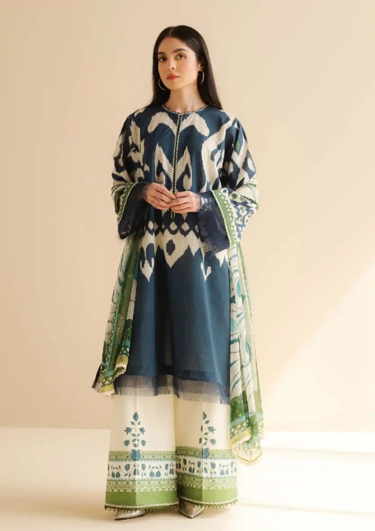 mohsin-saeed-fabrics-designer-daily-wear-formal-and-wedding-suits-within-budget-This-product-is-from-coco-by-zara-shahjahan-prints-lawn25-drop-2-sila-6b-is-available-on-Mohsin-saeed-fabrics-website.