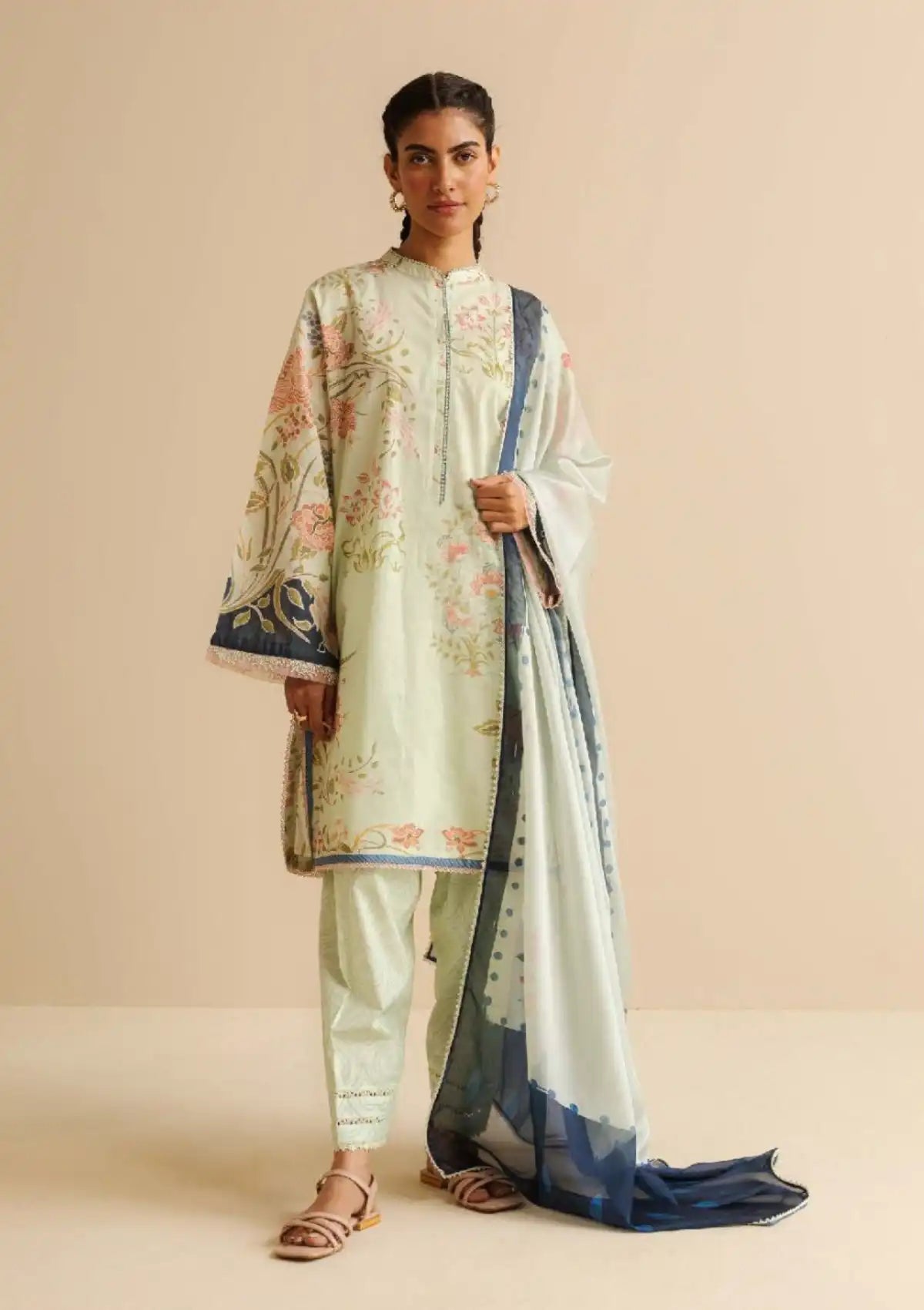 mohsin-saeed-fabrics-designer-daily-wear-formal-and-wedding-suits-within-budget-This-product-is-from-coco-by-zara-shahjahan-prints-lawn25-drop-2-vara-8a-is-available-on-Mohsin-saeed-fabrics-website.