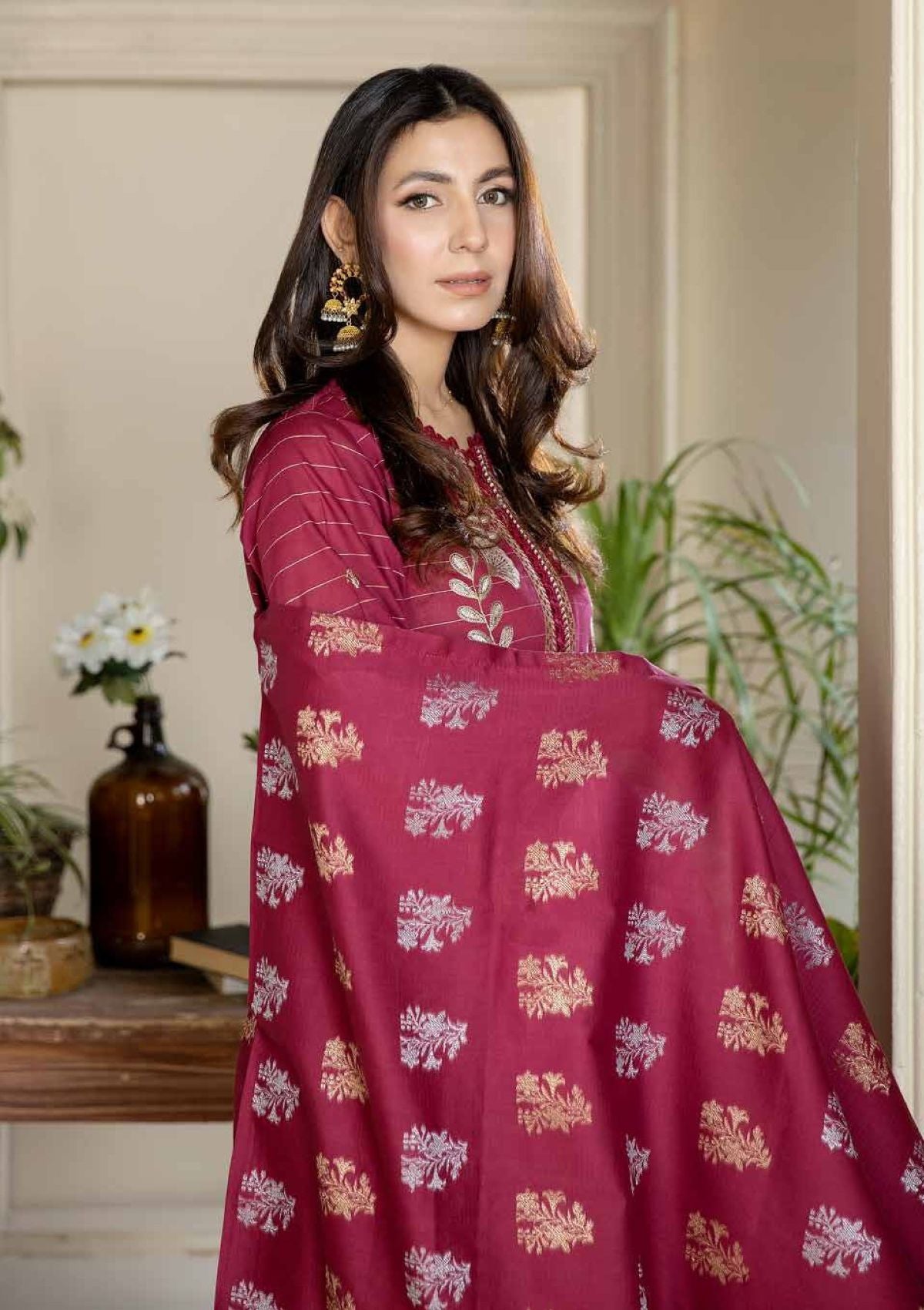 mohsin-saeed-fabrics-is-selling-online-and-in stores-Luxury-daily-wear-wedding-wear-formal-wear-in-budgeted-price-This-product-is-from-johra-crystal-emb-lawn25-jh-793-is-available-on-Mohsin-saeed-fabrics-website.