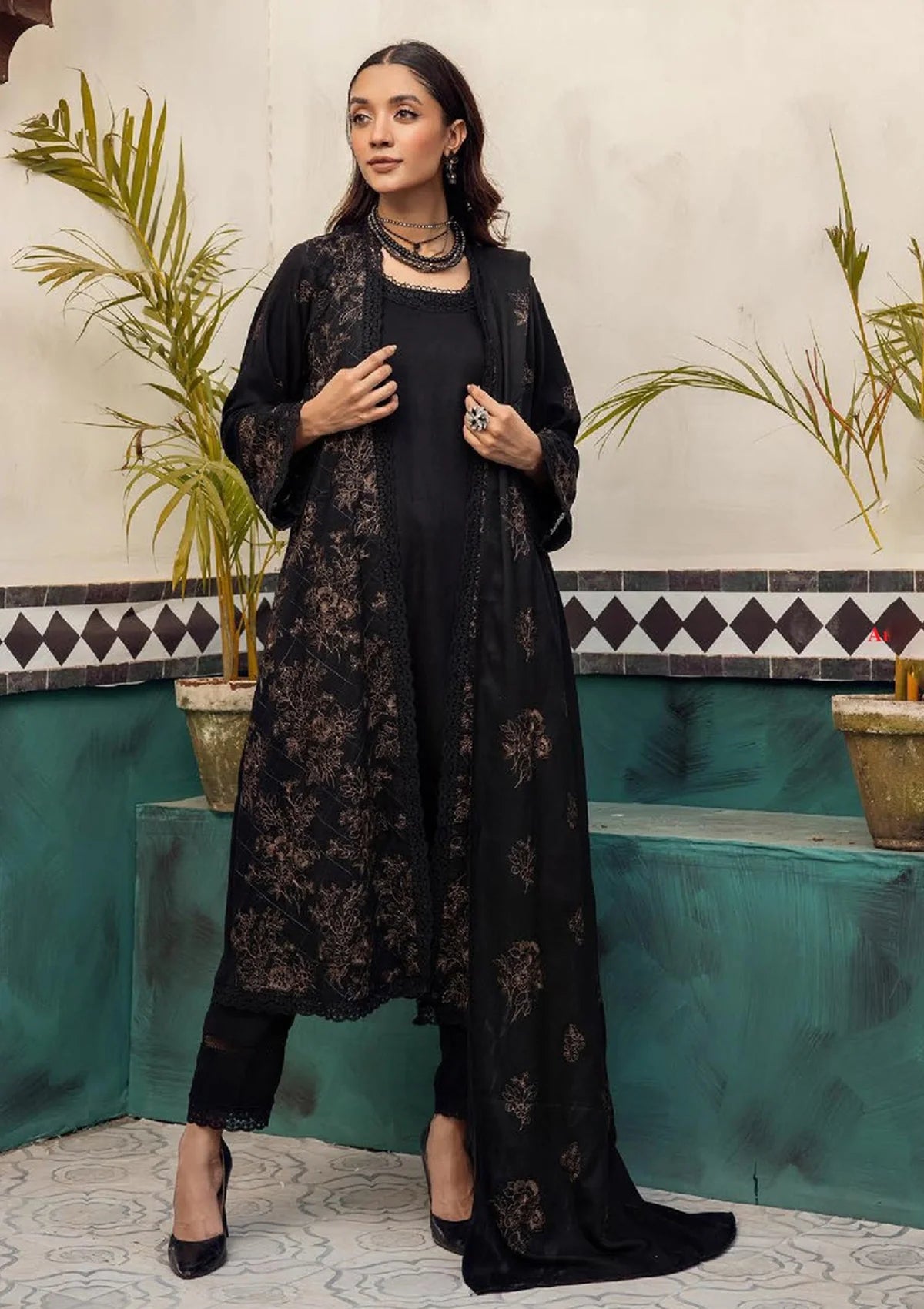 Chandni Emb Leather Peach'23 C-02 - Mohsin Saeed Fabrics