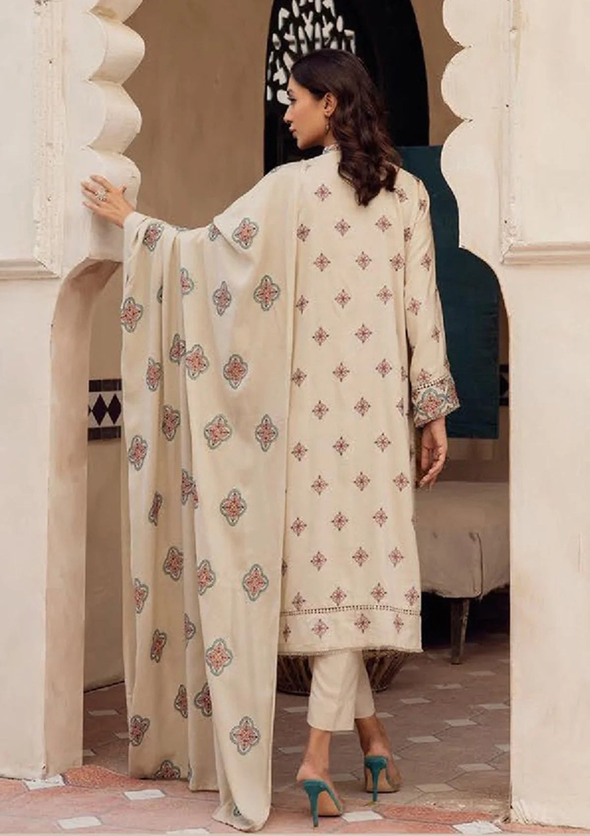 Chandni Emb Leather Peach'23 C-05 - Mohsin Saeed Fabrics