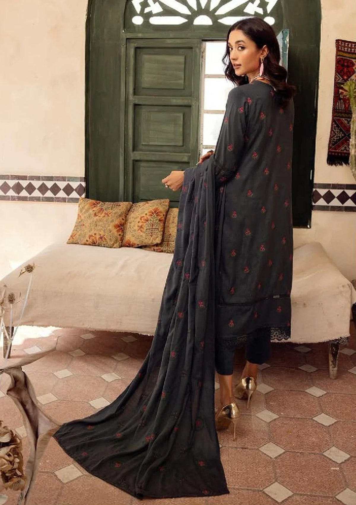 Chandni Emb Leather Peach'23 C-09 - Mohsin Saeed Fabrics