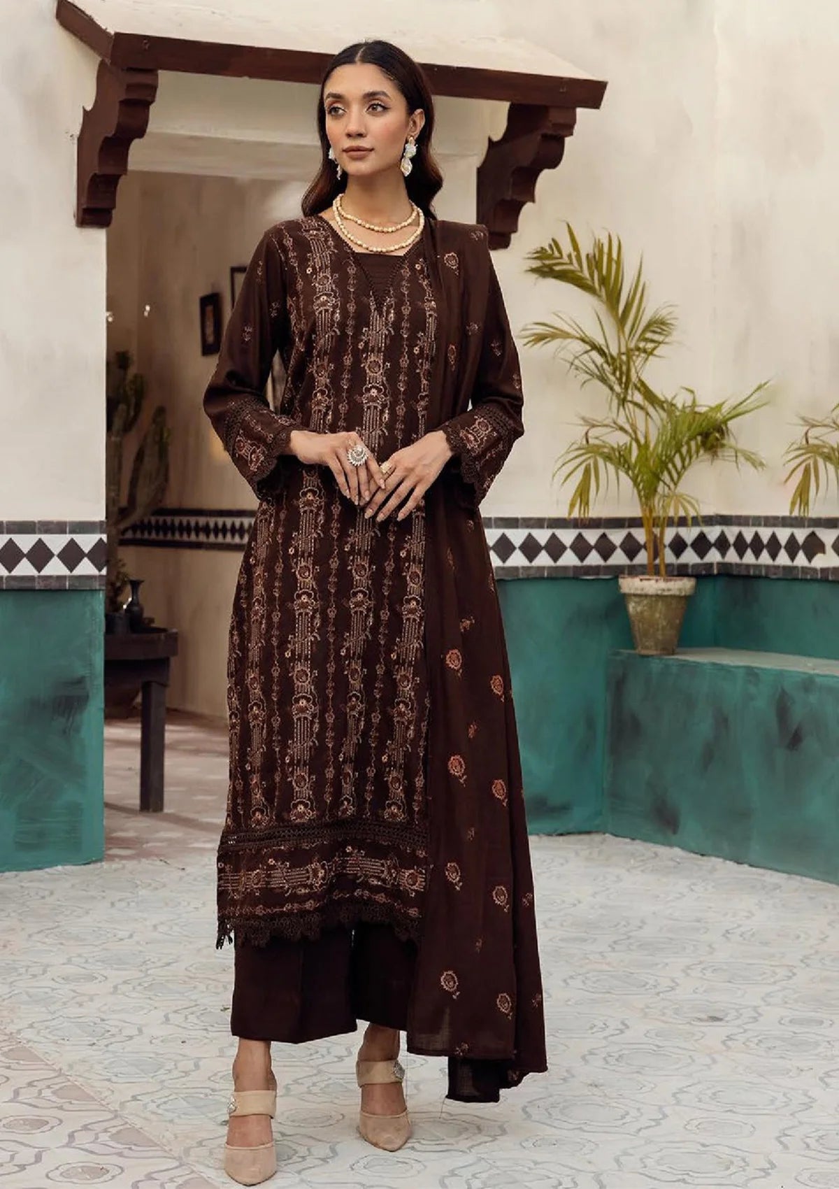 Chandni Emb Leather Peach'23 C-11 – Mohsin Saeed Fabrics