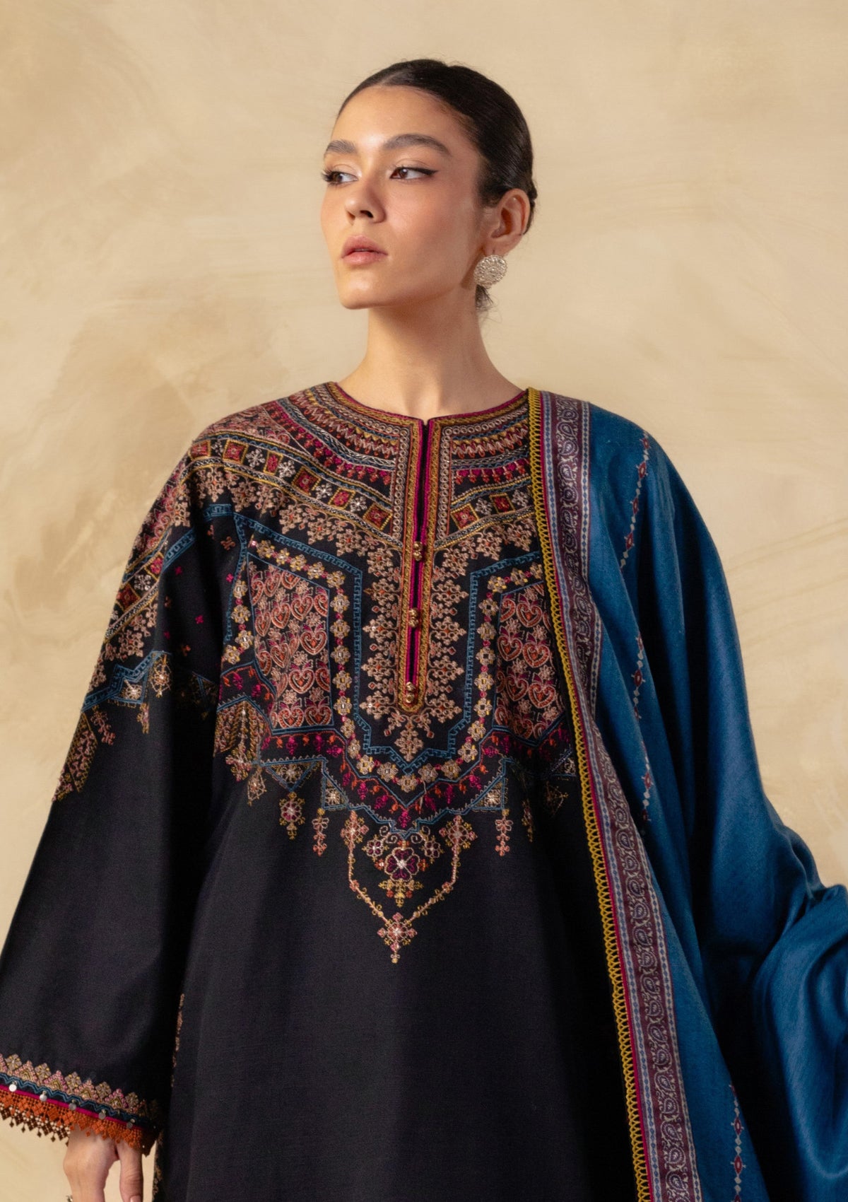 Zara Shahjahan Coco Winter'23 D-8B - Mohsin Saeed Fabrics