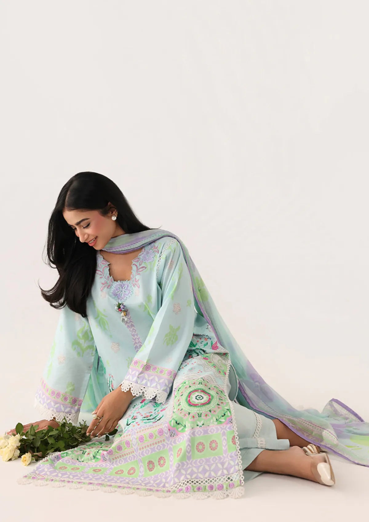 Roheenaz Rosette Lawn'26 D-63B Cool Mirage