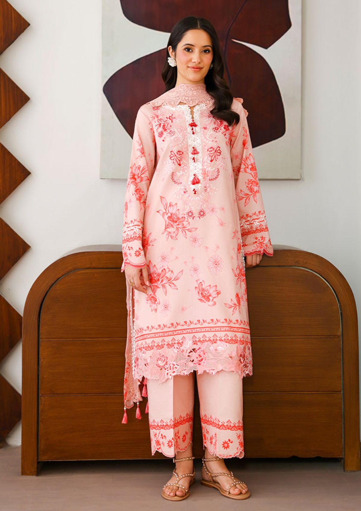Roheenaz Sunlit Tales'26 D-06 Coral whisper