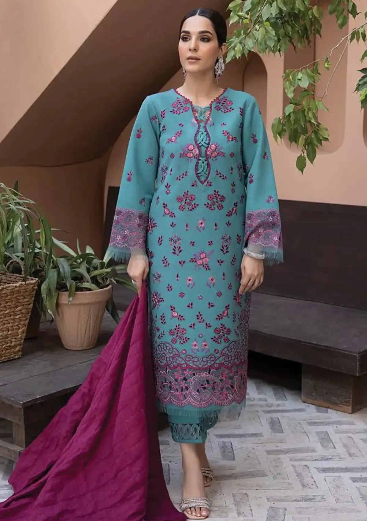 Rang Rasiya Carnation Emb Karandi'23 D-01 (NURAY) - Mohsin Saeed Fabrics